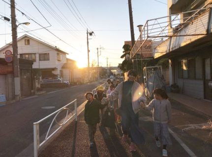 外遊びと寒い日のアイス♡🍨