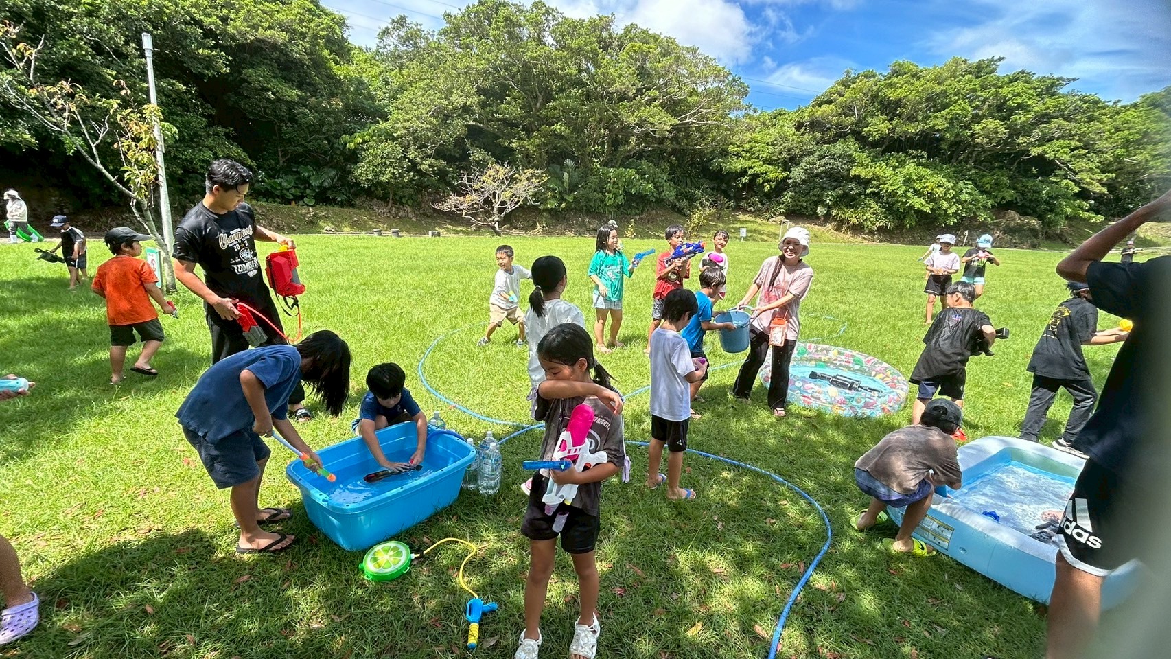 ずぶ濡れ水あそび🔫